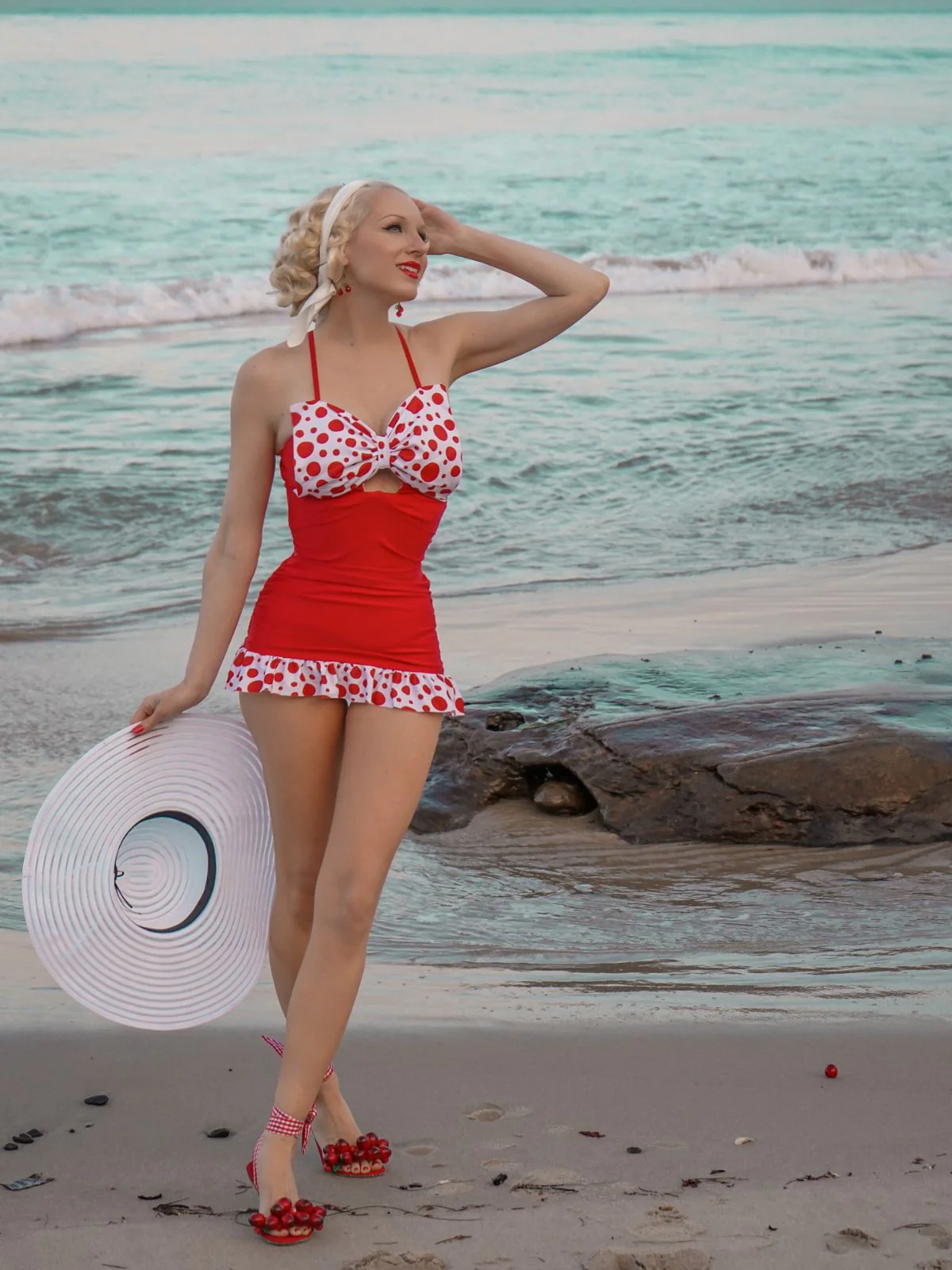1930s Polka Dot Bowknot Patchwork Swimsuit - Image 2