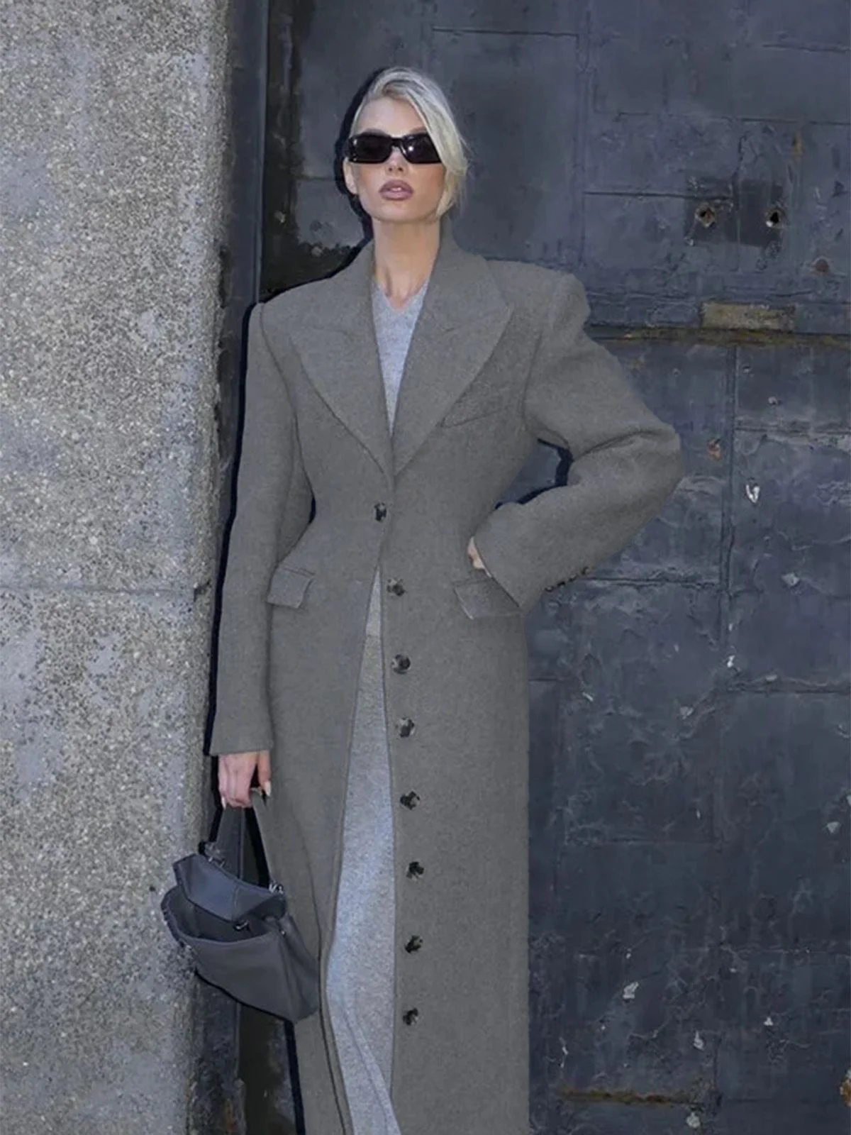 1930s Solid Lapel Button Wool Coat - Image 10