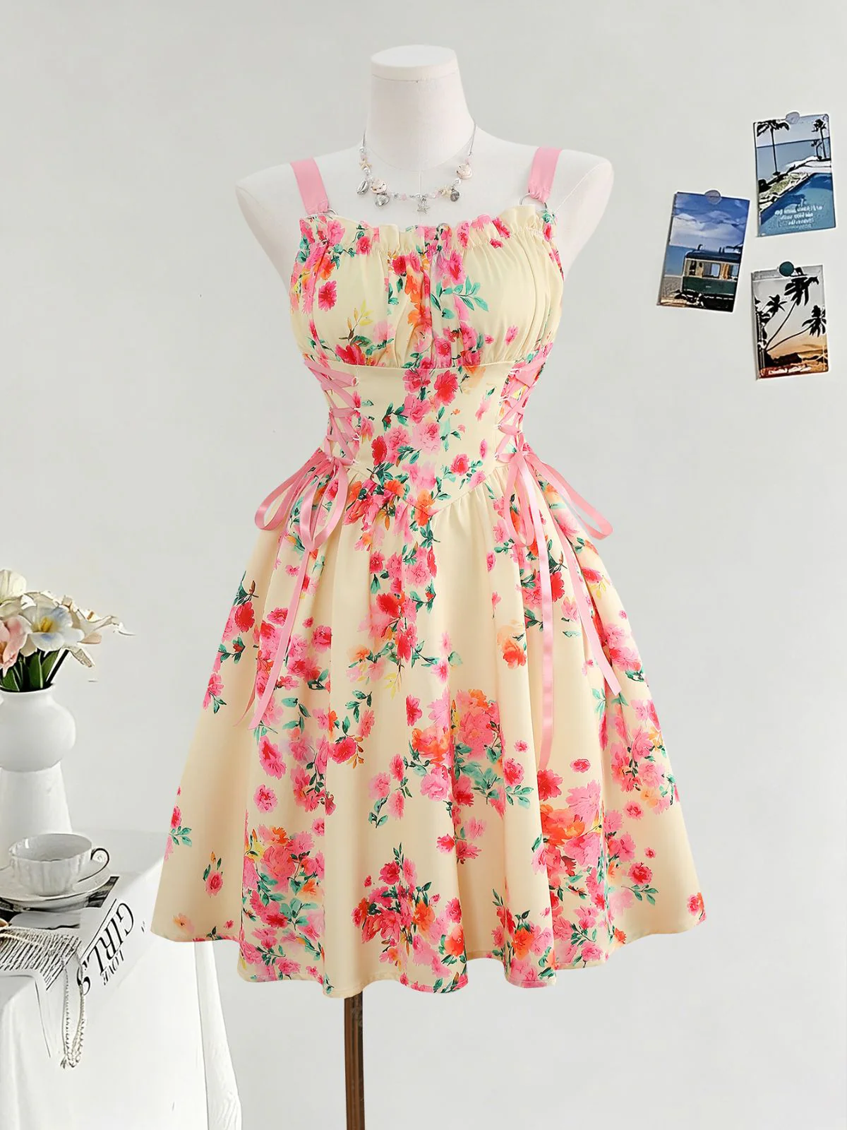 1950s Vintage Floral Lace-Up Swing Dress - Image 4