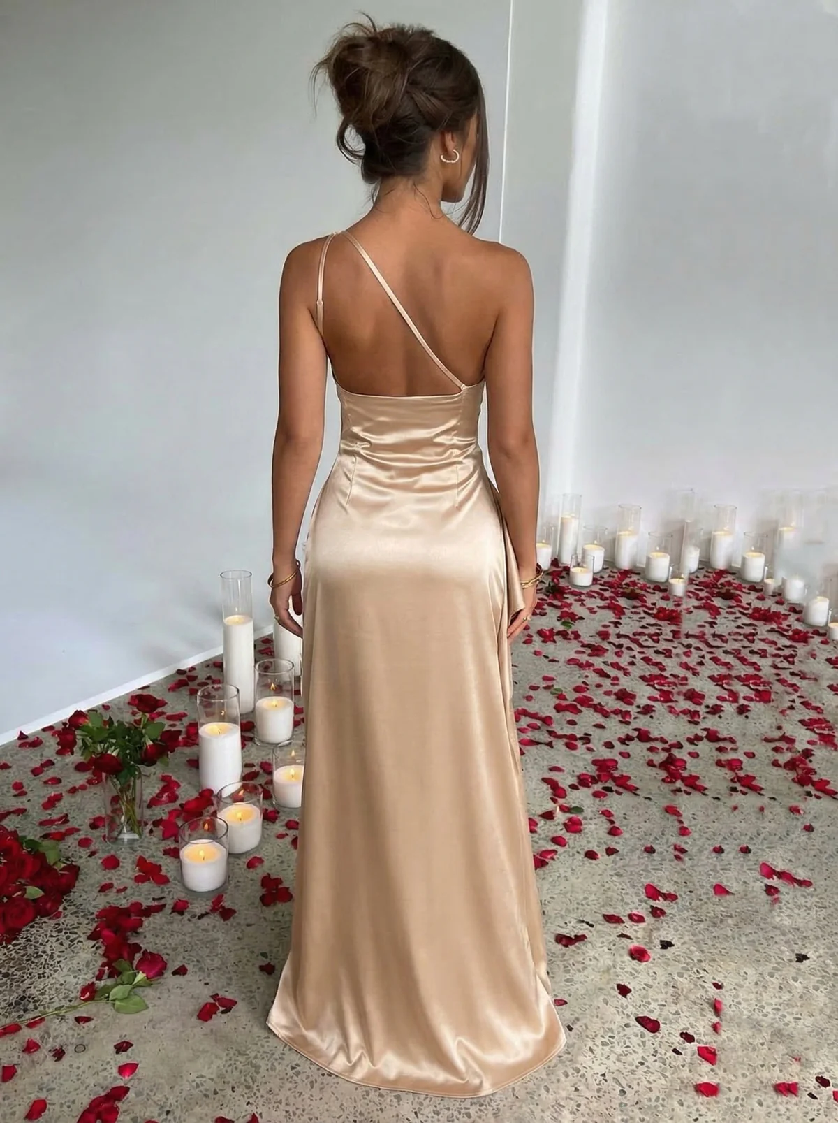 1960s One Shoulder Ruched Slit Satin Dress - Image 5