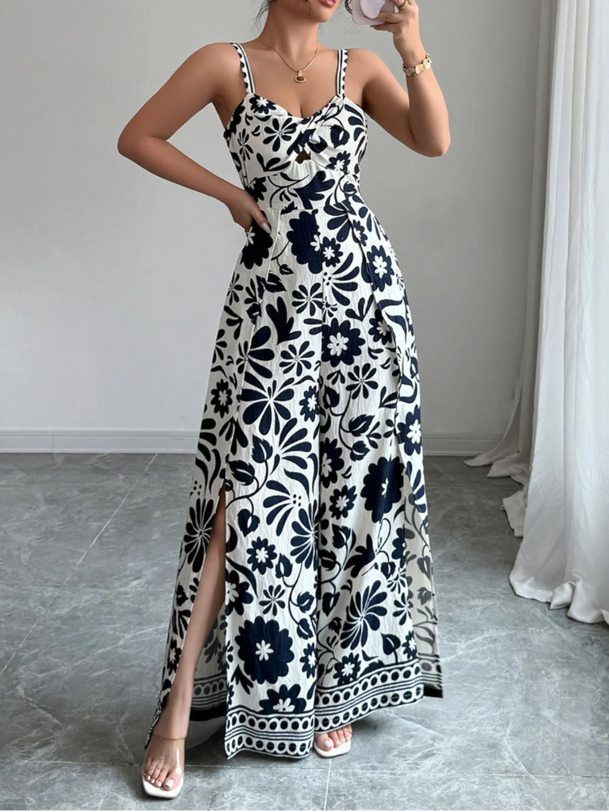 1970s Floral Boho Style Suspender Jumpsuit