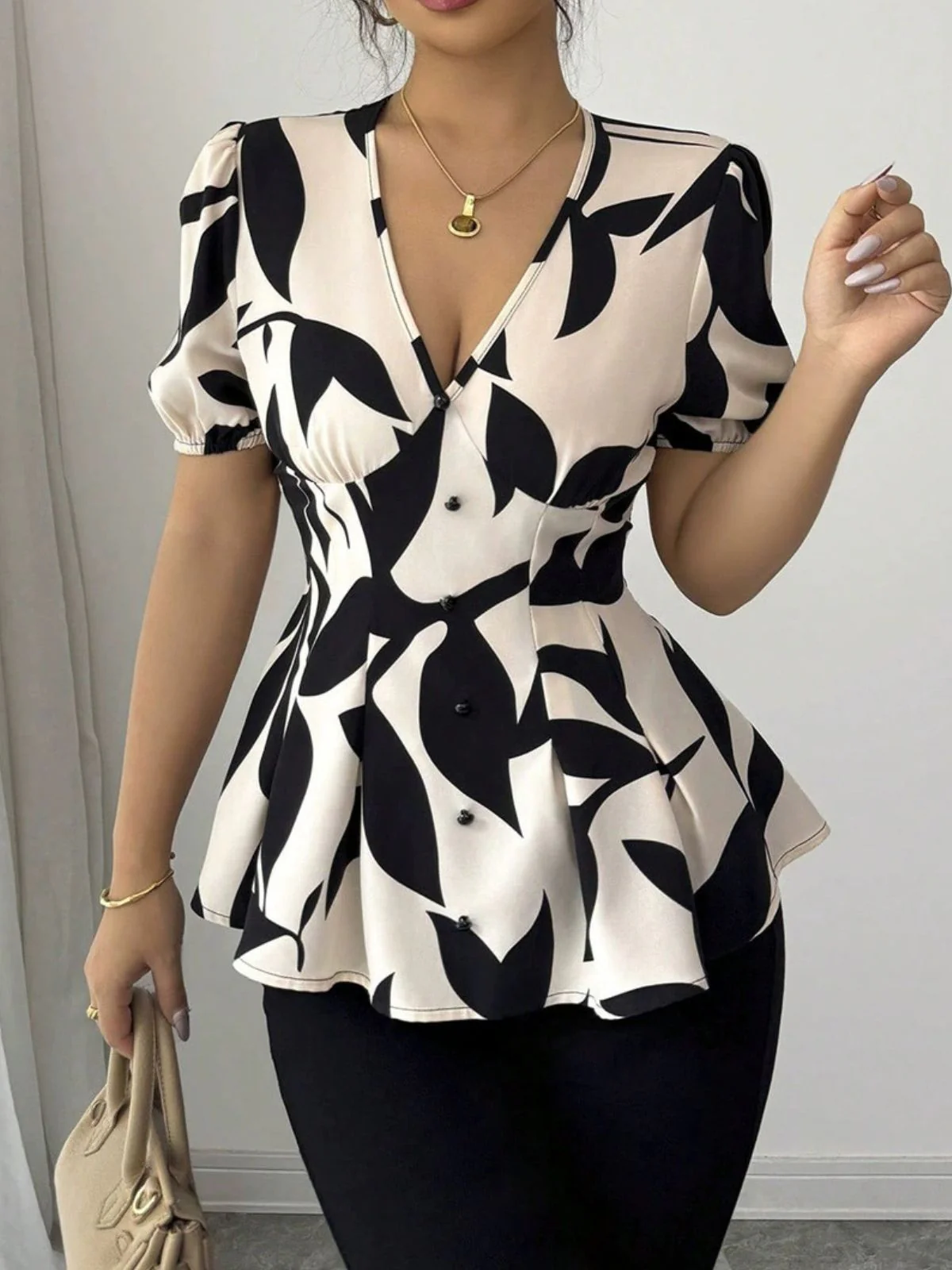 Beige 1940s V-Neck Leaf Print Puff Sleeve Blouse - Image 5