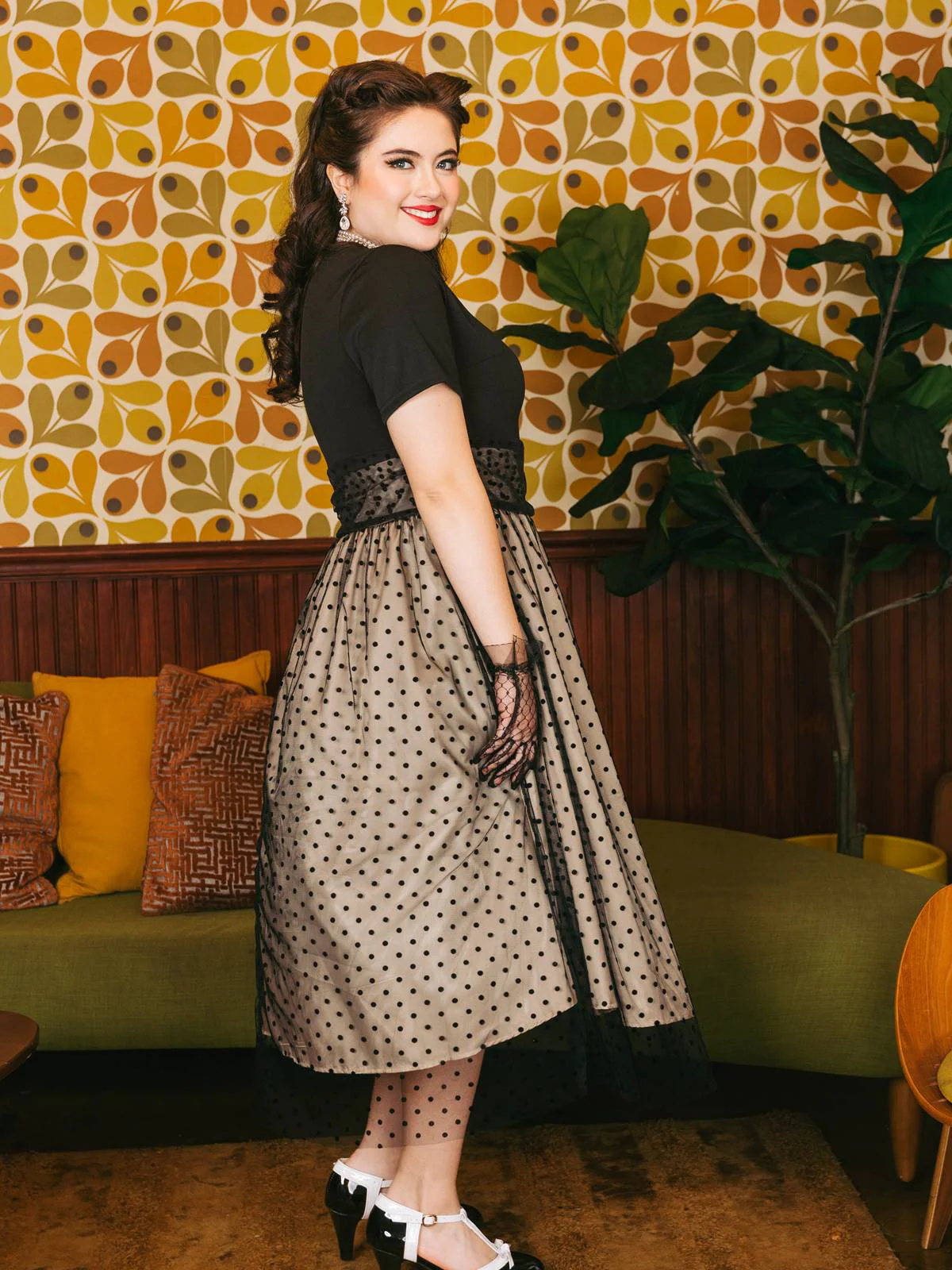 Black 1950s Polka Dot Swing Dress - Image 3