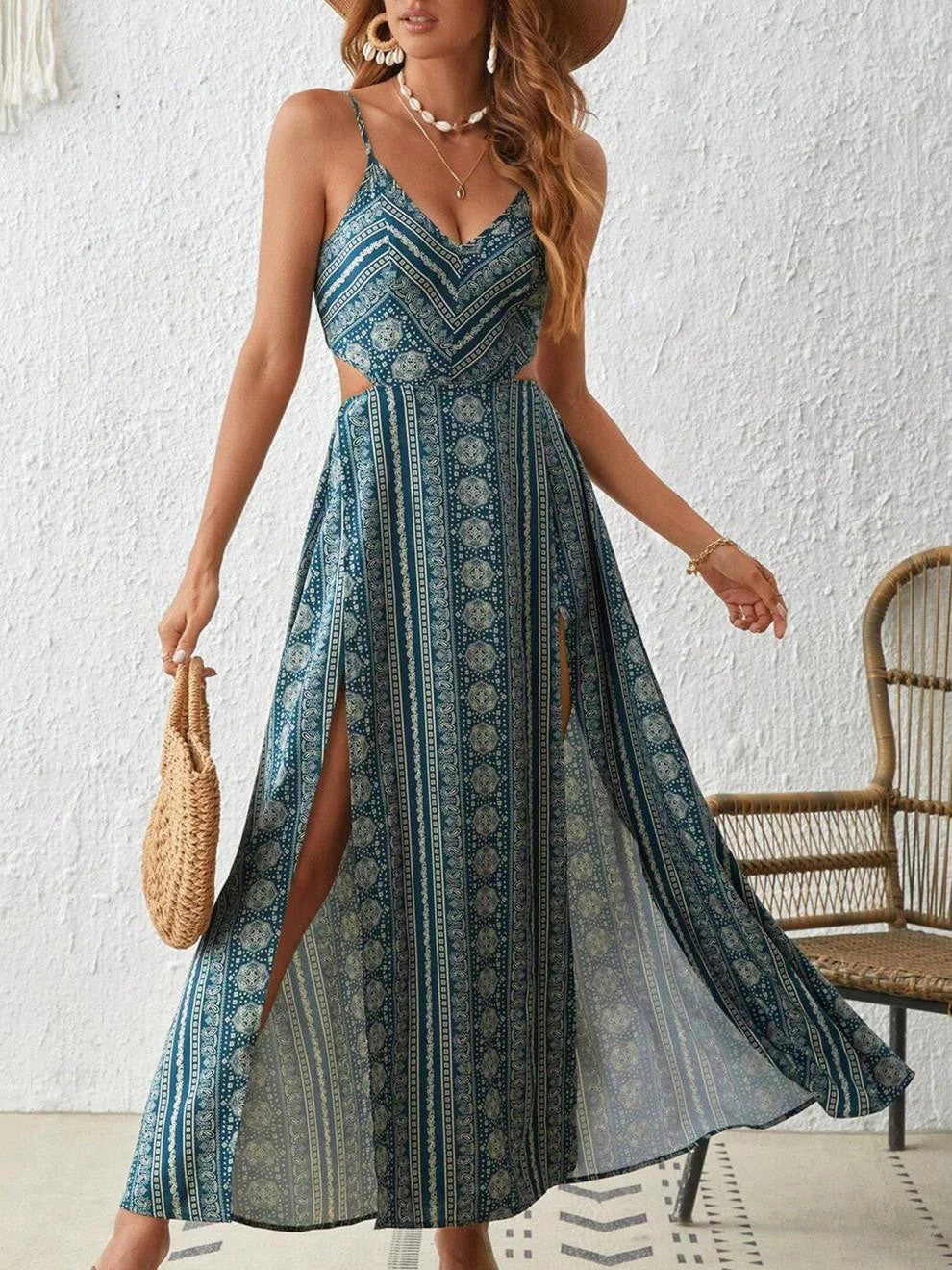 Green 1970s Boho Style Spaghetti Strap Maxi Dress - Image 4