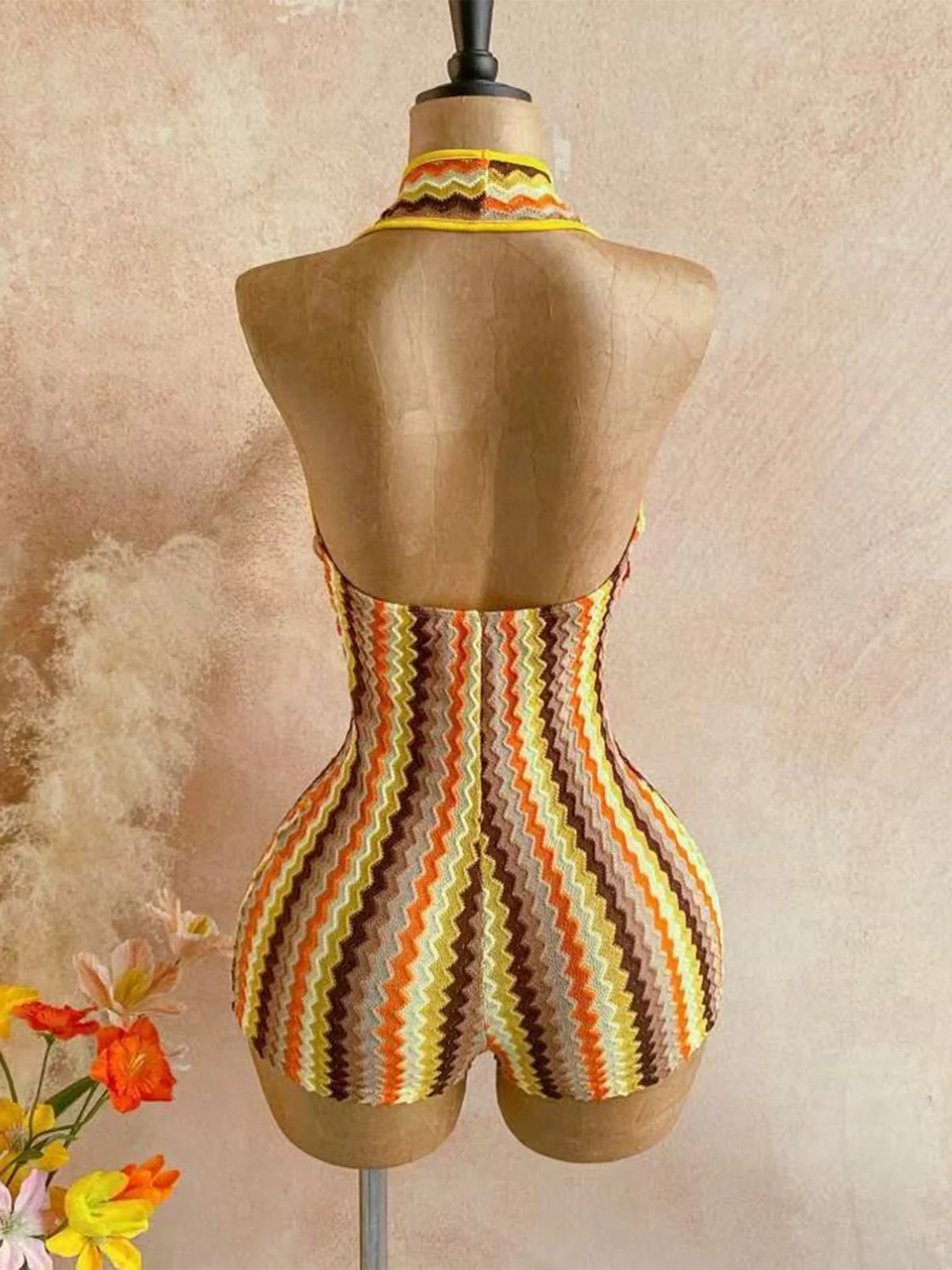Multicolor 1970s Halter Deep V-Neck Zig-Zag Knit Romper - Image 5