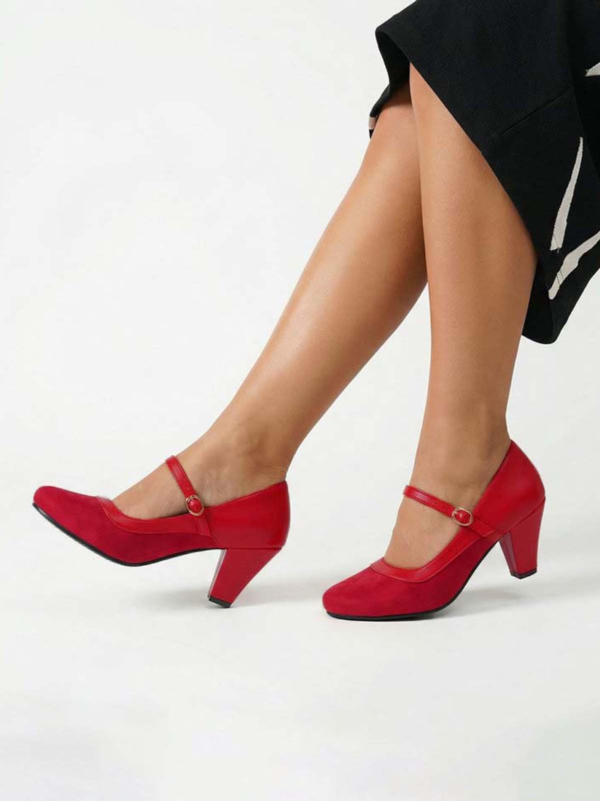 Vintage Mary Janes Pointed Toe Buckle Block Heel Pumps - Image 17