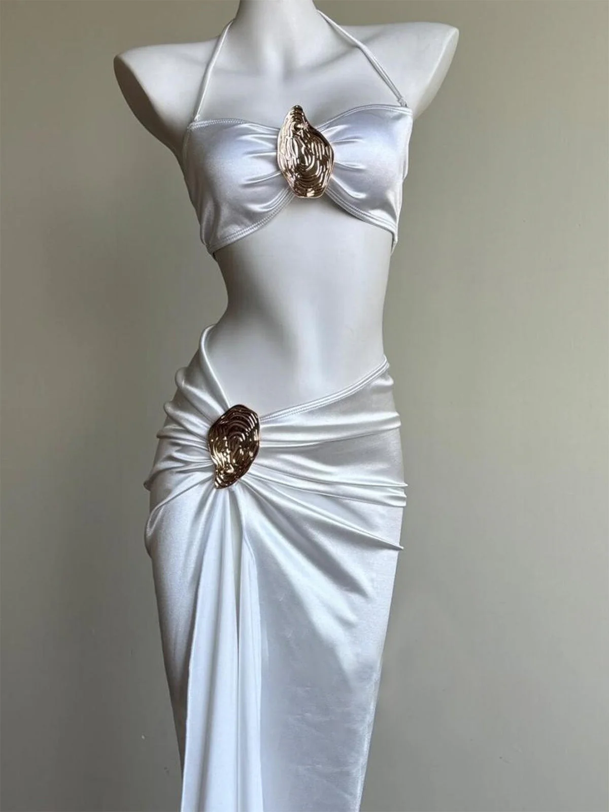 White 1950s Halter Satin Hardware Ruched Bikini Set & Cover-up - Image 4