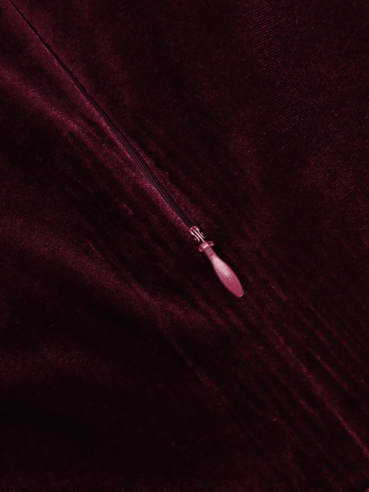 Wine Red 1960s Velvet Bodycon Dress - Image 10